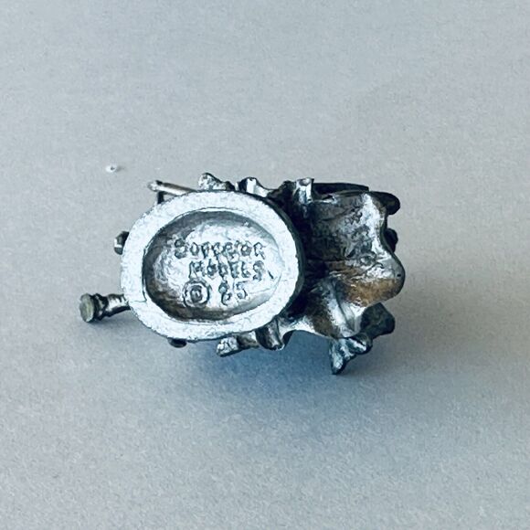 Perth Pewter Knight Mounted w/Lance, Sword #AC39 signed Ray Lamb 1985 Vintage - Picture 4 of 14